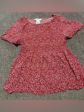 Juniors Shirt Size Small Urban Romantics 
Pre-owned